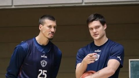 Pika pausi järel väljakule naasnud Kotsar aitas Yokohama klubi võiduni