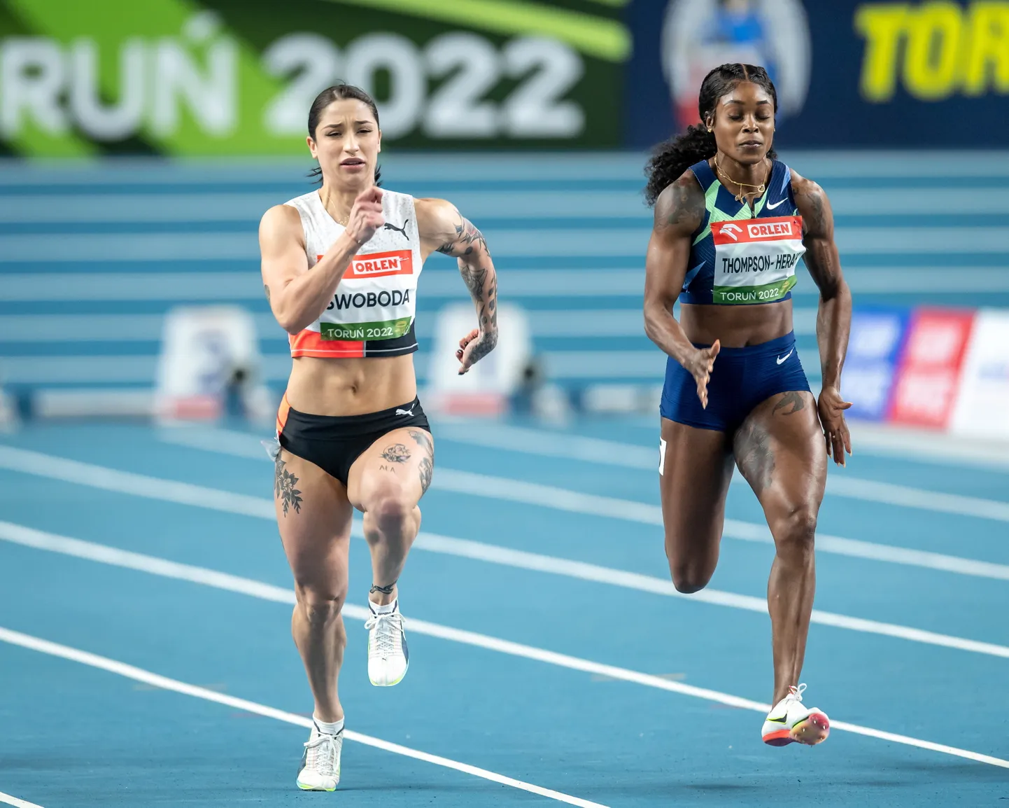 Ewa Swoboda (vasakul) Elaine Thompson-Herahiga eilsel Copernicus Cupil.