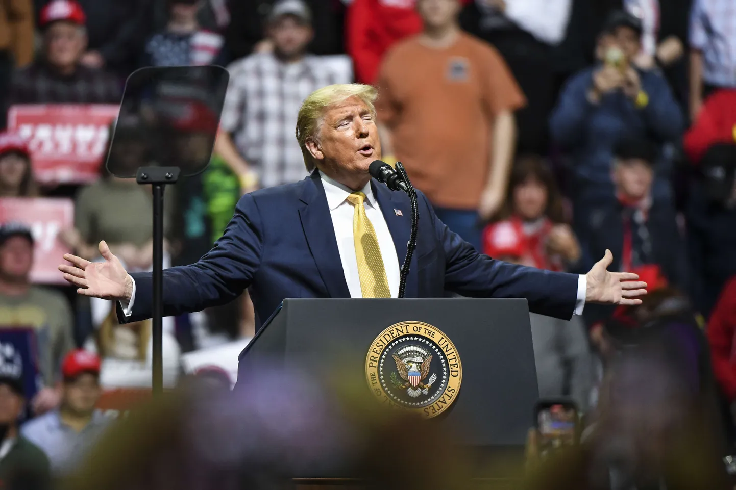 Donald Trump Colorado Springsis valimiskampaaniakõnet pidamas