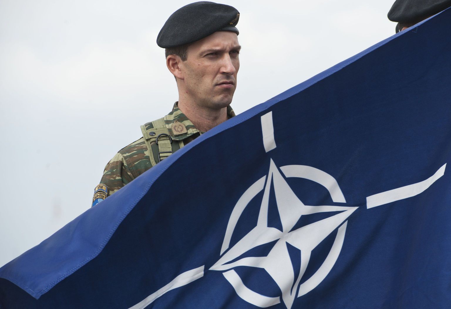 Солдаты НАТО в Косово. Иллюстративное фото.