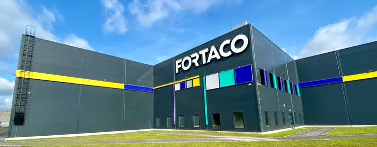 Новое производственное здание "Фортако" площадью 10000 квадратных метров было открыто 16 сентября. За это расширение производства ТОО "Fortaco Estonia" удостоено титула "Дело года" в Ида-Вирумаа.