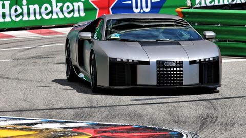 Audi esitles üle 1000 hobujõuga hübriidsuperautot