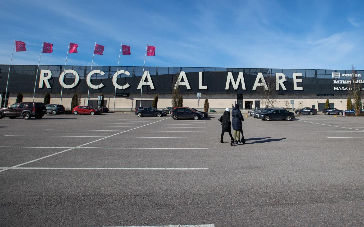 Rocca al Mare kaubanduskeskuse tühi parkla. FOTO: Tairo Lutter