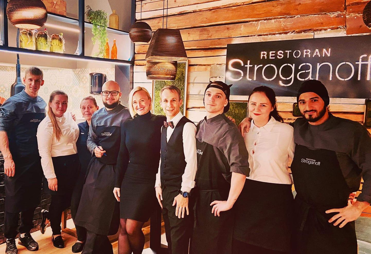 Команда недавно открывшегося ресторана Stroganoff в торговом центре Kristiine обещает потчевать посетителей знакомыми блюдами, но на новый лад.