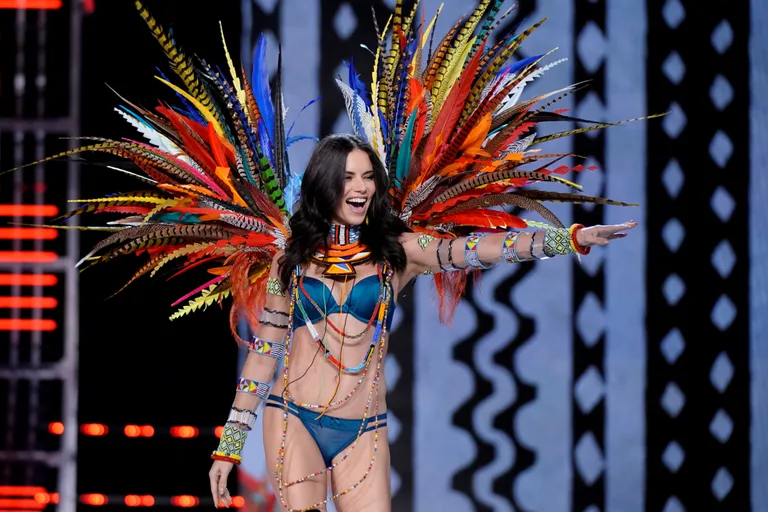 Adriana Lima.