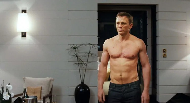 Daniel Craig James Bondina filmis «Quantum of Solace»