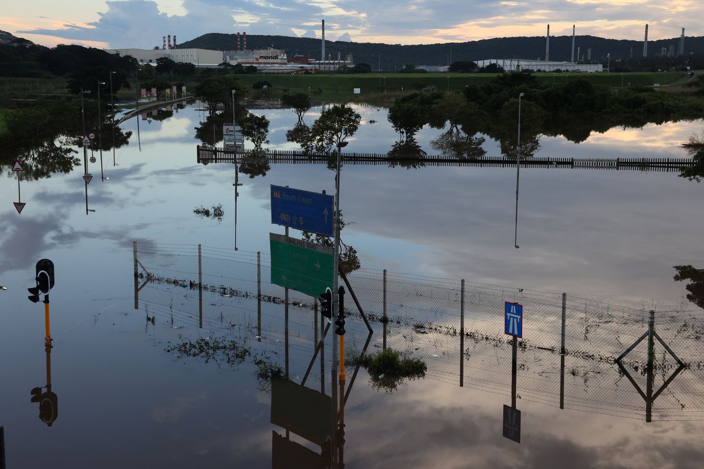 Tulvavesi Durbanis.