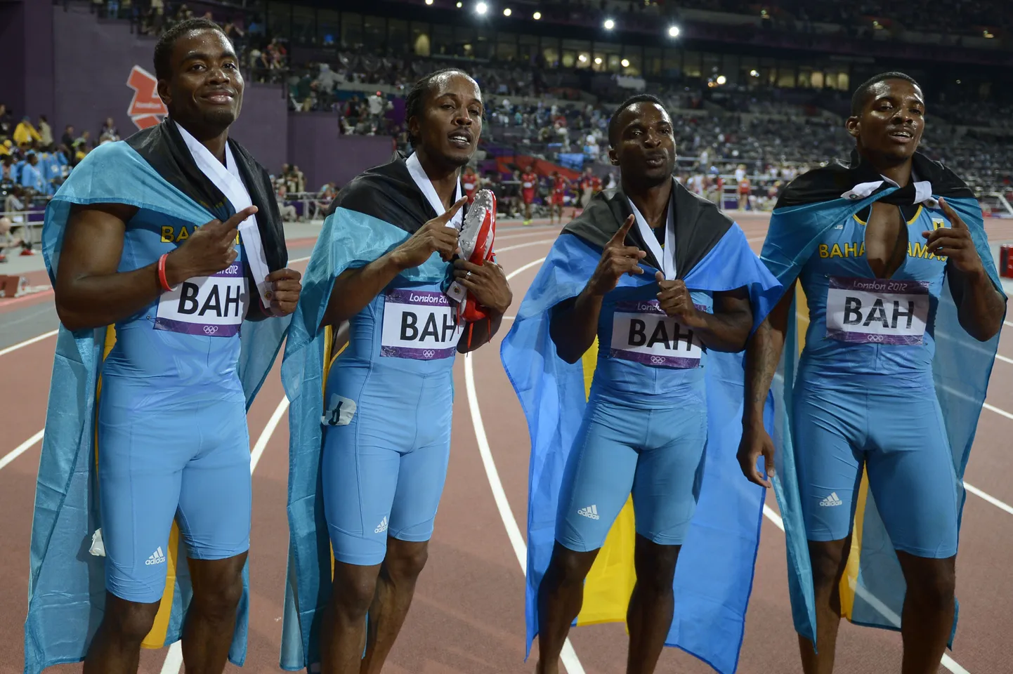Bahama teatemeeskond. Vasakult: Michael Mathieu, Chris Brown, Ramon Miller ja Demetrius Pinder