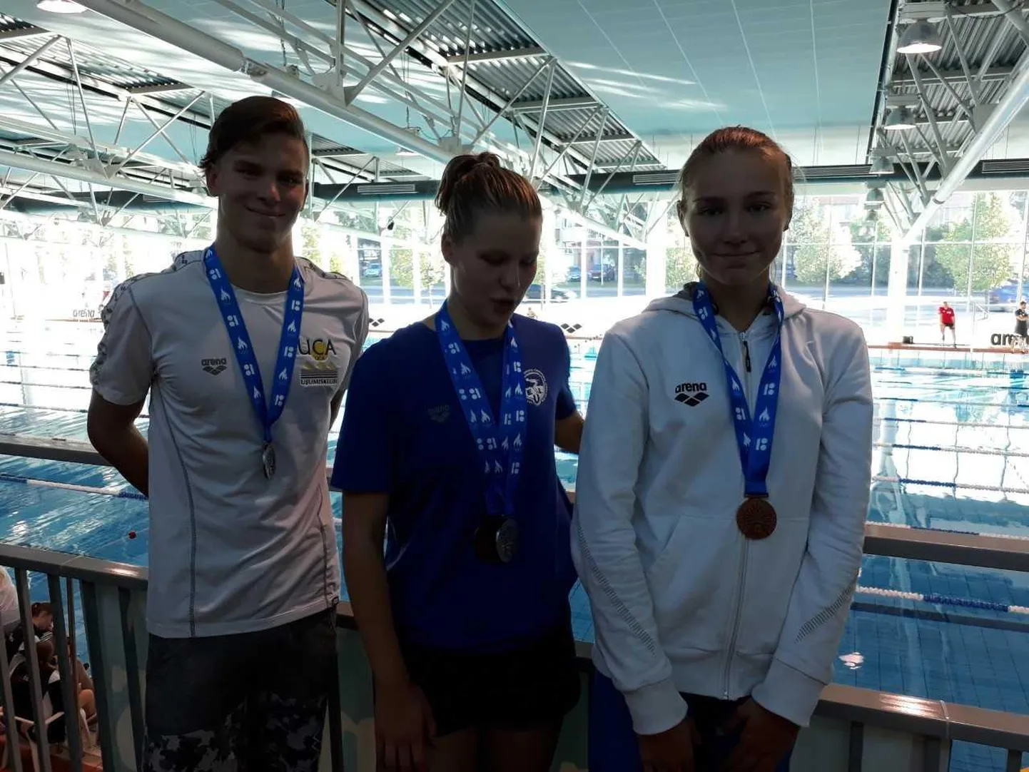Vasakult Rando Vainikk, Annika Vainikk, Aurelia Roos.