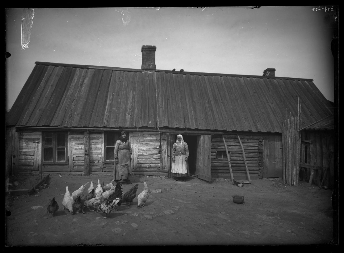 Meloni 4 maja ja elanikke on aastal 1914 pildistanud Johannes Pääsuke.