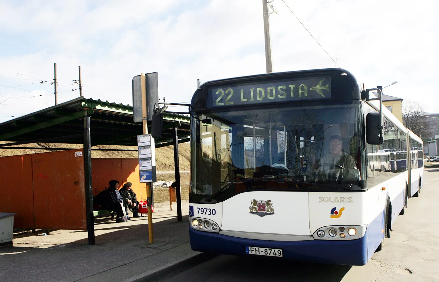 ŅEM VĒRĀ Tiks palielināts reisu skaits 22. autobusa maršrutā Rīgā