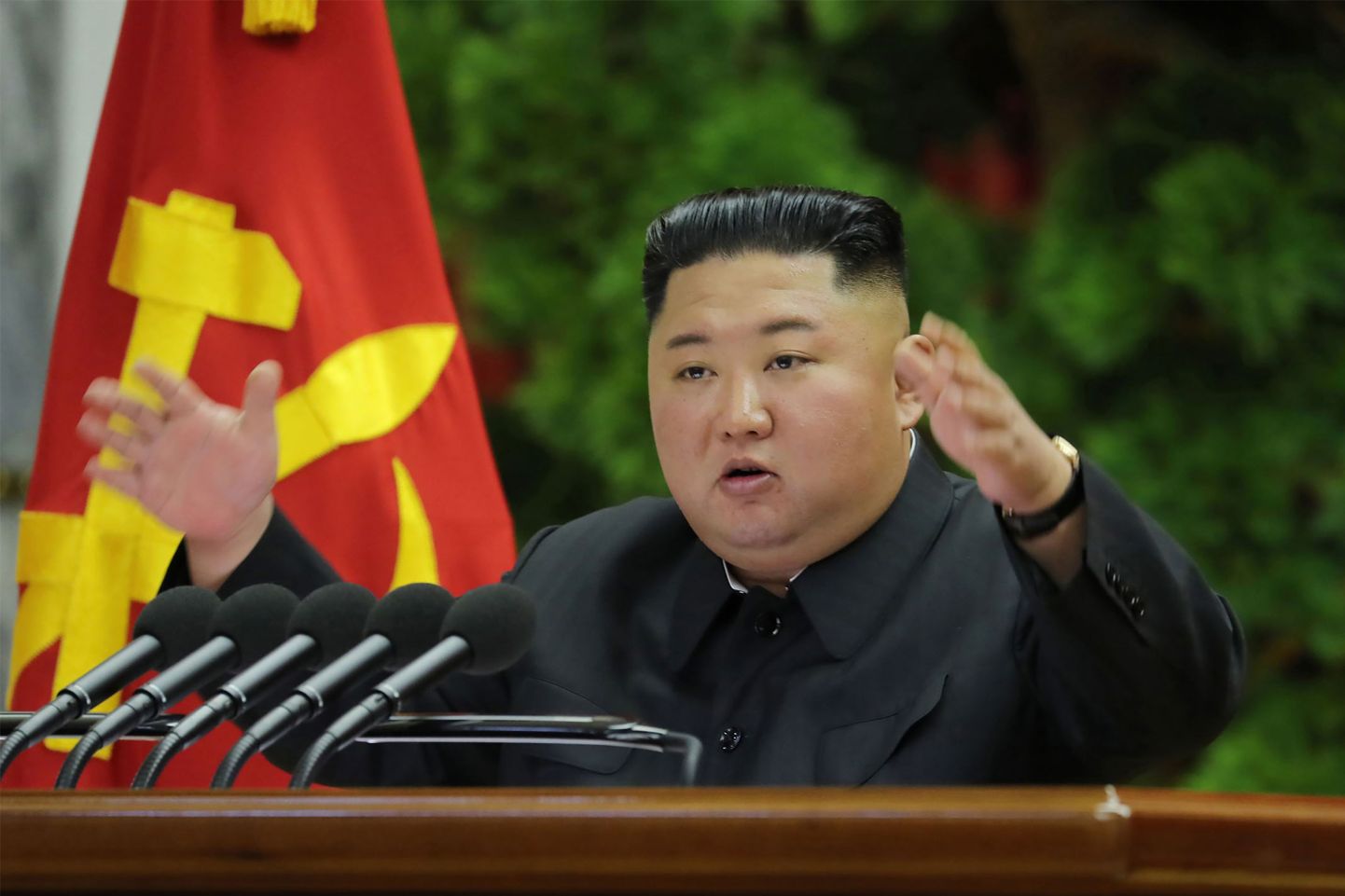 Põhja-Korea liider Kim Jong-un laupäeval Pyongyangis Korea Töölispartei keskkomitee plenaaristungil.