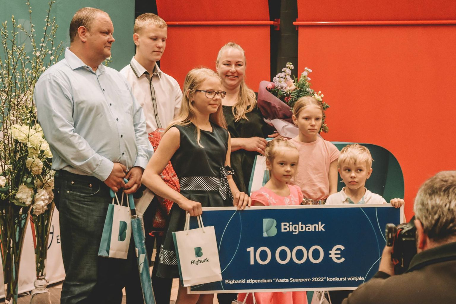 Mullusel konkursil osales 64 perekonda ning tiitli ja Bigbanki välja pandud 10 000 euro suuruse stipendiumi pälvis viie lapsega perekond Kubjas Saaremaalt.