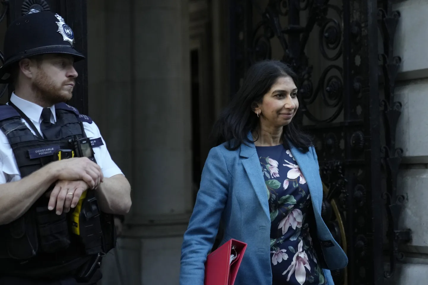 Briti siseminister Suella Braverman saabumas valitsuse istungile.
