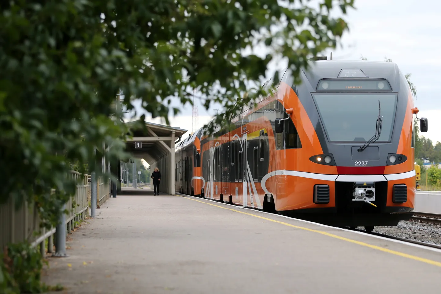 Tamsalu ja Tartu vahelisel raudteelõigul käib remont. Seetõttu sõidavad kuuel päeval septembris seda vahet hoopis asendusbussid.