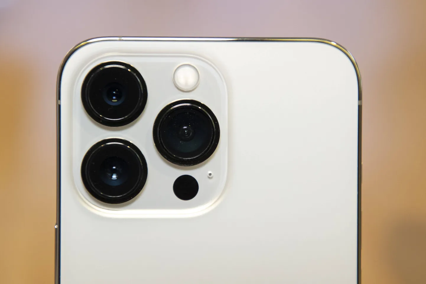 Apple iPhone on praegu Eestis populaarseim 5G võrgus kasutatav telefon.
