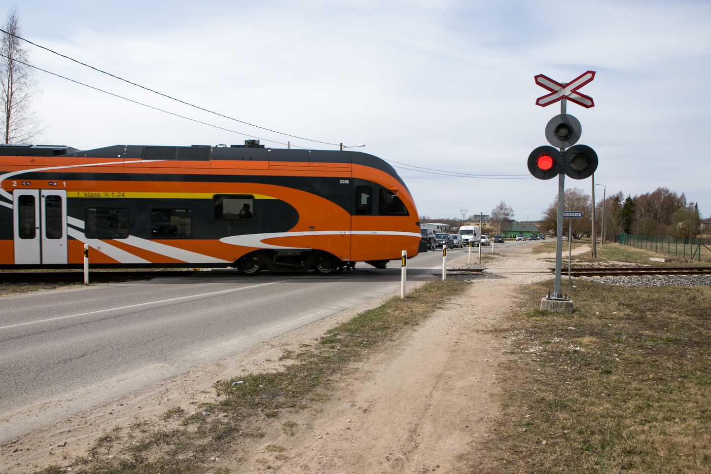 Elroni kinnitusel Viljandi ja pealinna vahelist rongiliiklust lõpetada plaanis ei ole.