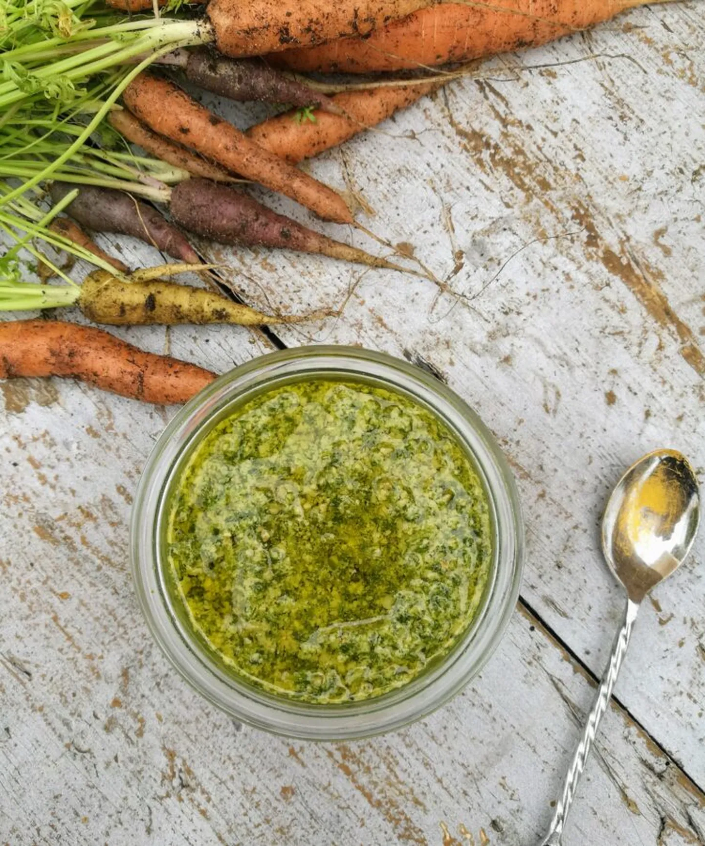 Porgandipealsetest pesto.