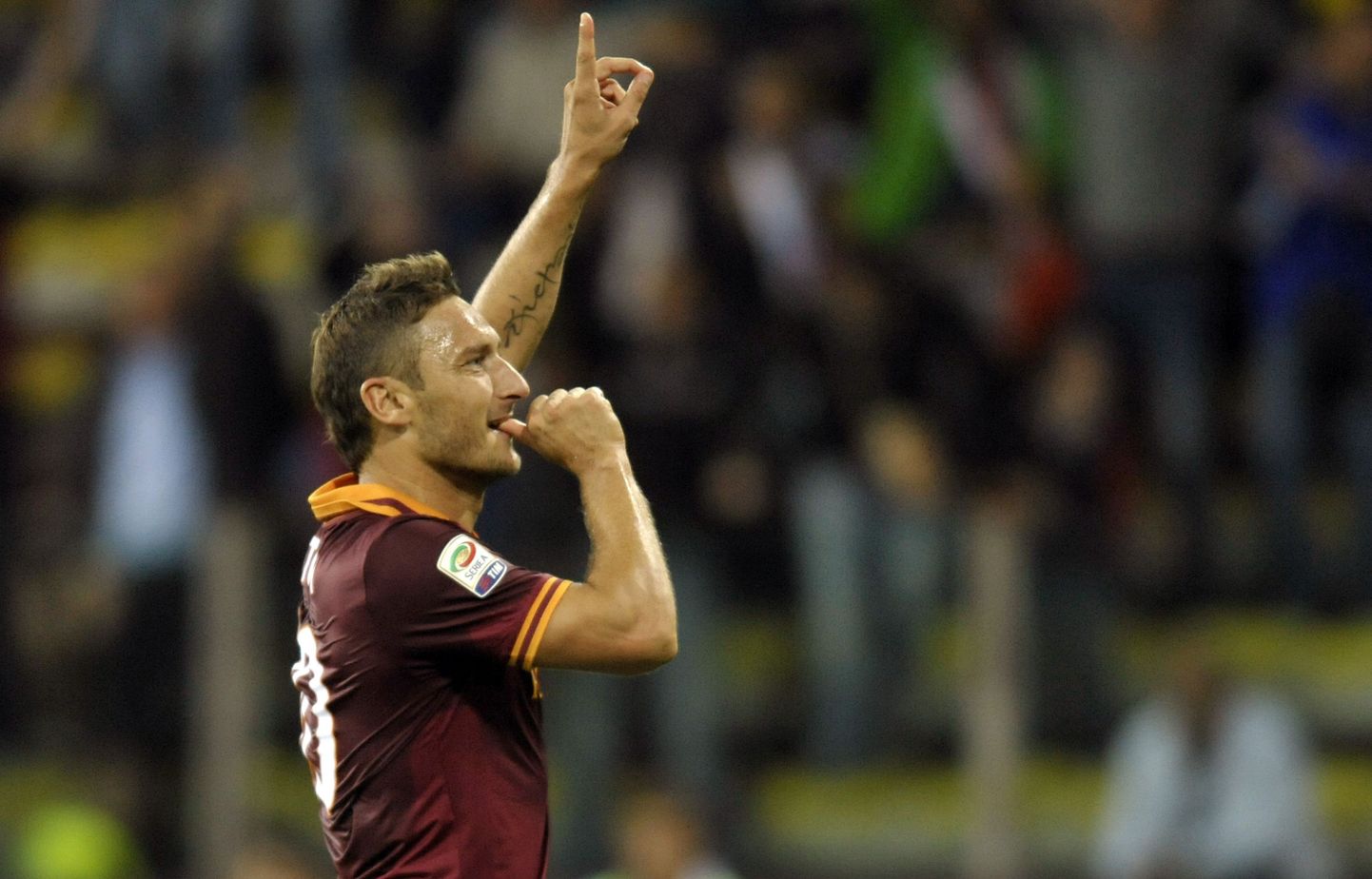 Francesco Totti tähistamas Parma vastu löödud väravat.