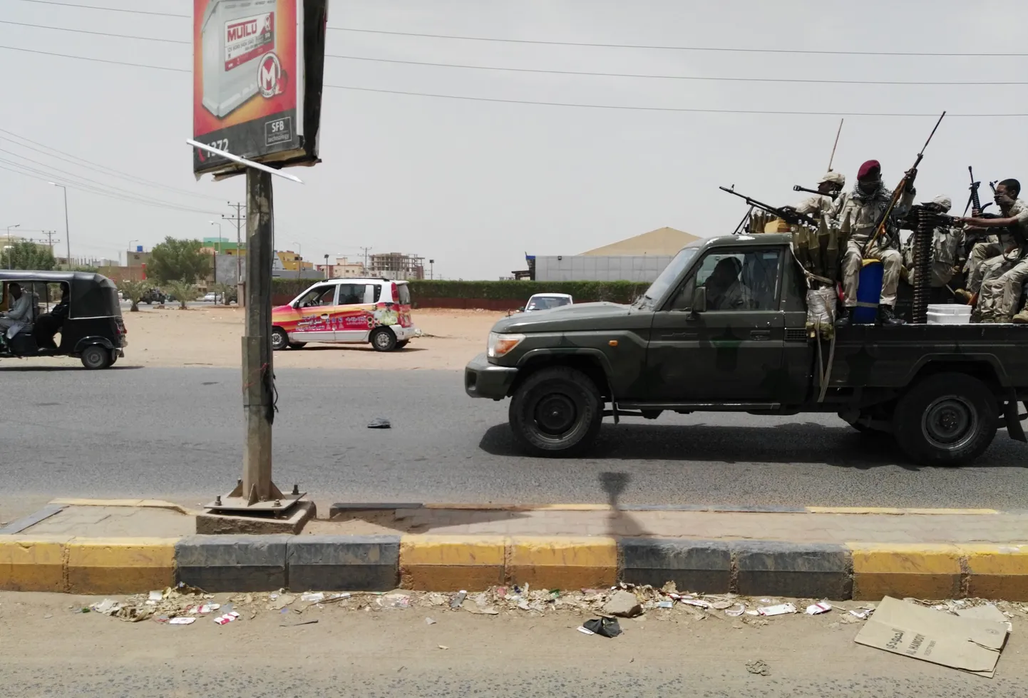 Sudaani julgeolekupatrull maanteel.