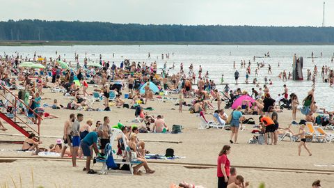 Too Expensive! Average Earners Can No Longer Afford to Holiday at Home – Be Smarter