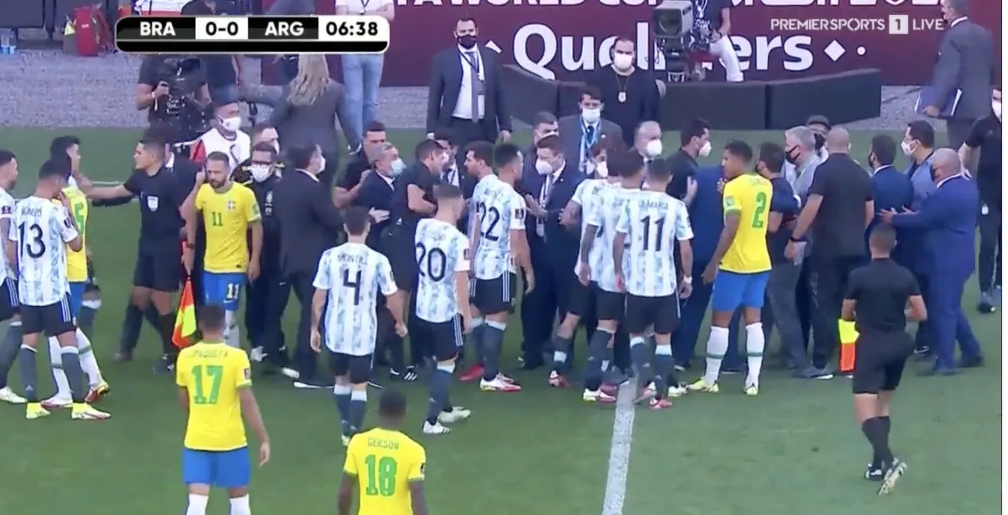 Brasiilia ja Argentina kohtumine jäeti eile pooleli.