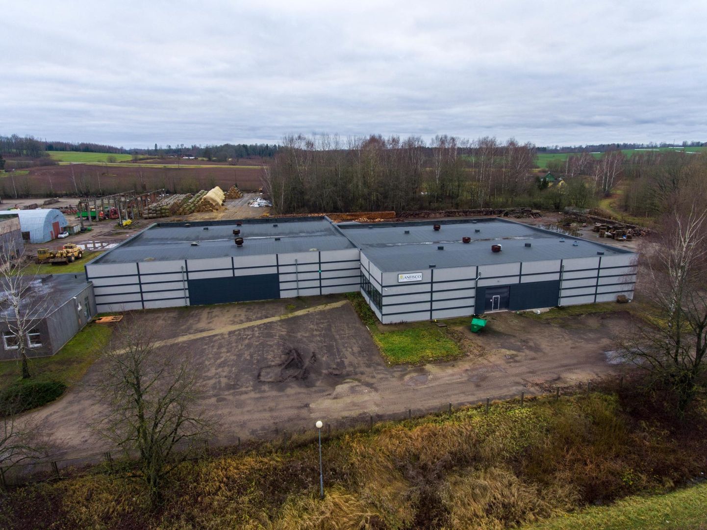 Anfisco Factory OÜ kompleksis Hummulis segatakse peamiselt ekspordiks kokku leheväetiseid.