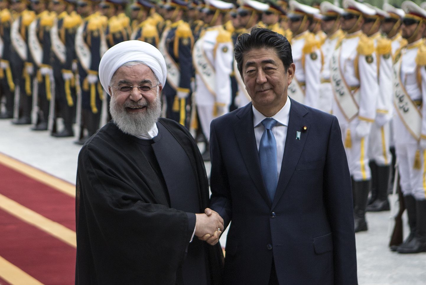 Iraani president Hassan Rouhani  ja Jaapani peaminister Shinzo Abe.