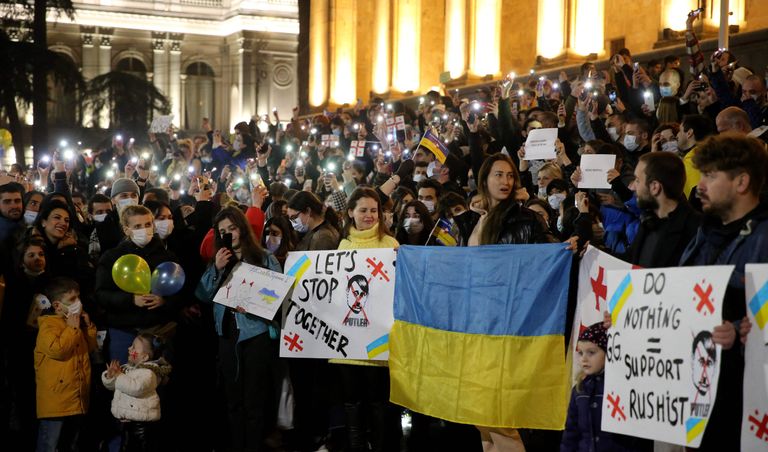 Grusiinid protestisid Venemaa sissetungi vastu Ukrainasse. 