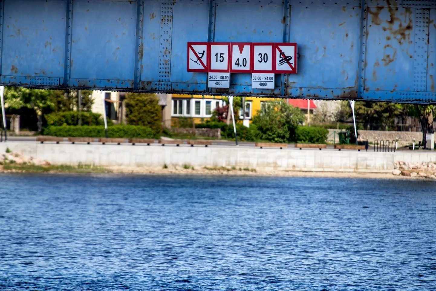 Kahe Silla klubi annetab viie ja kümne kilomeetri distantsil ja noortejooksul osaleja starditasust osa sõudjate ja aerutajate ohutuse tõstmiseks.