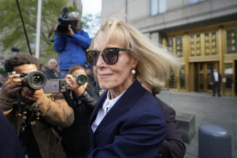 Elizabete Džīna Kerola