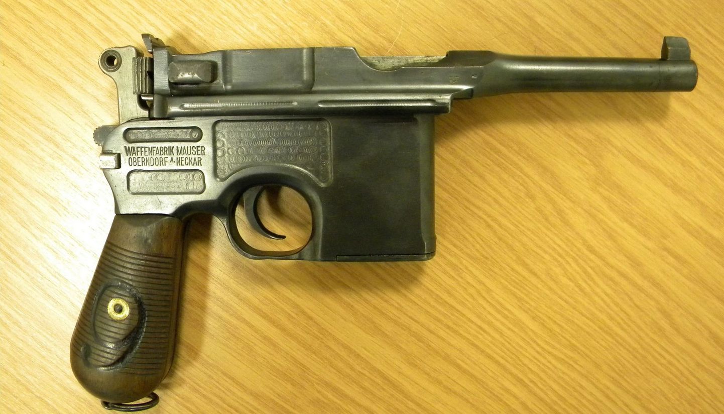 Eelmisel ebaseaduslike relvade loovutamise kampaanial jõudis politseini ka püstol Mauser, mida valmistati masstootmises kuni 1939. aastani.