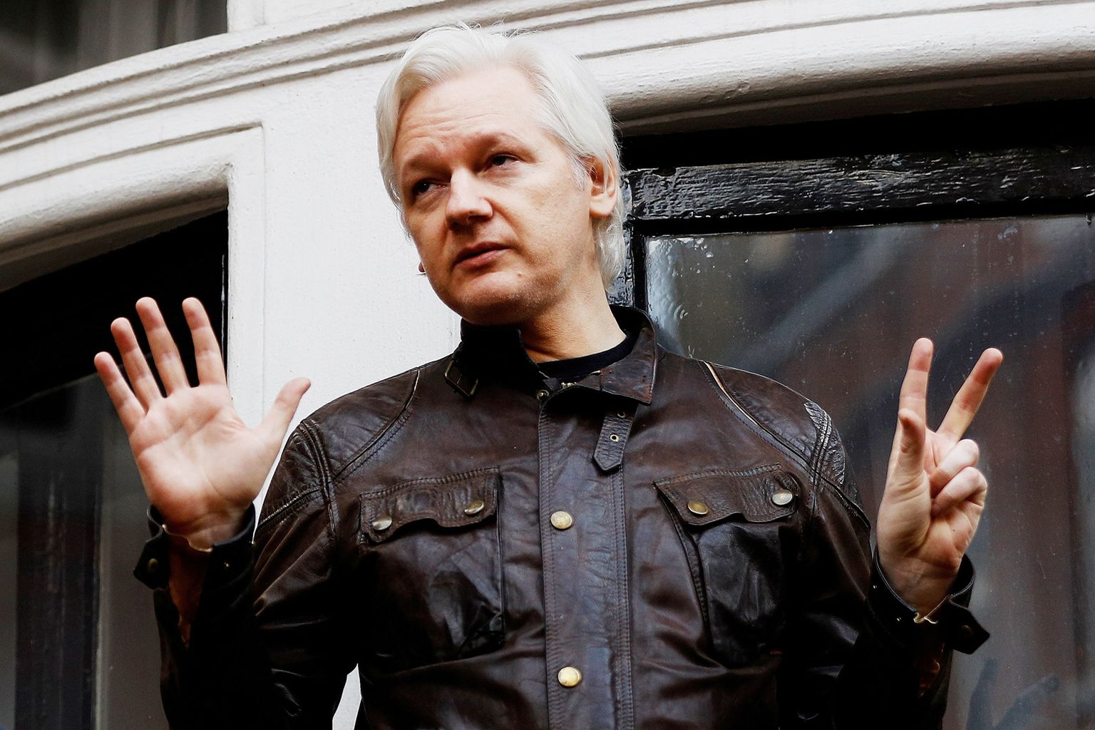 "WikiLeaks" dibinātājs Džūljens Asanžs