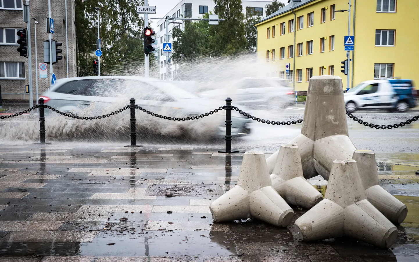 Vihmast põhjustatud uputus Reidi tee ja Uus-Sadama ristmikul. Pilt on illustreeriv.
