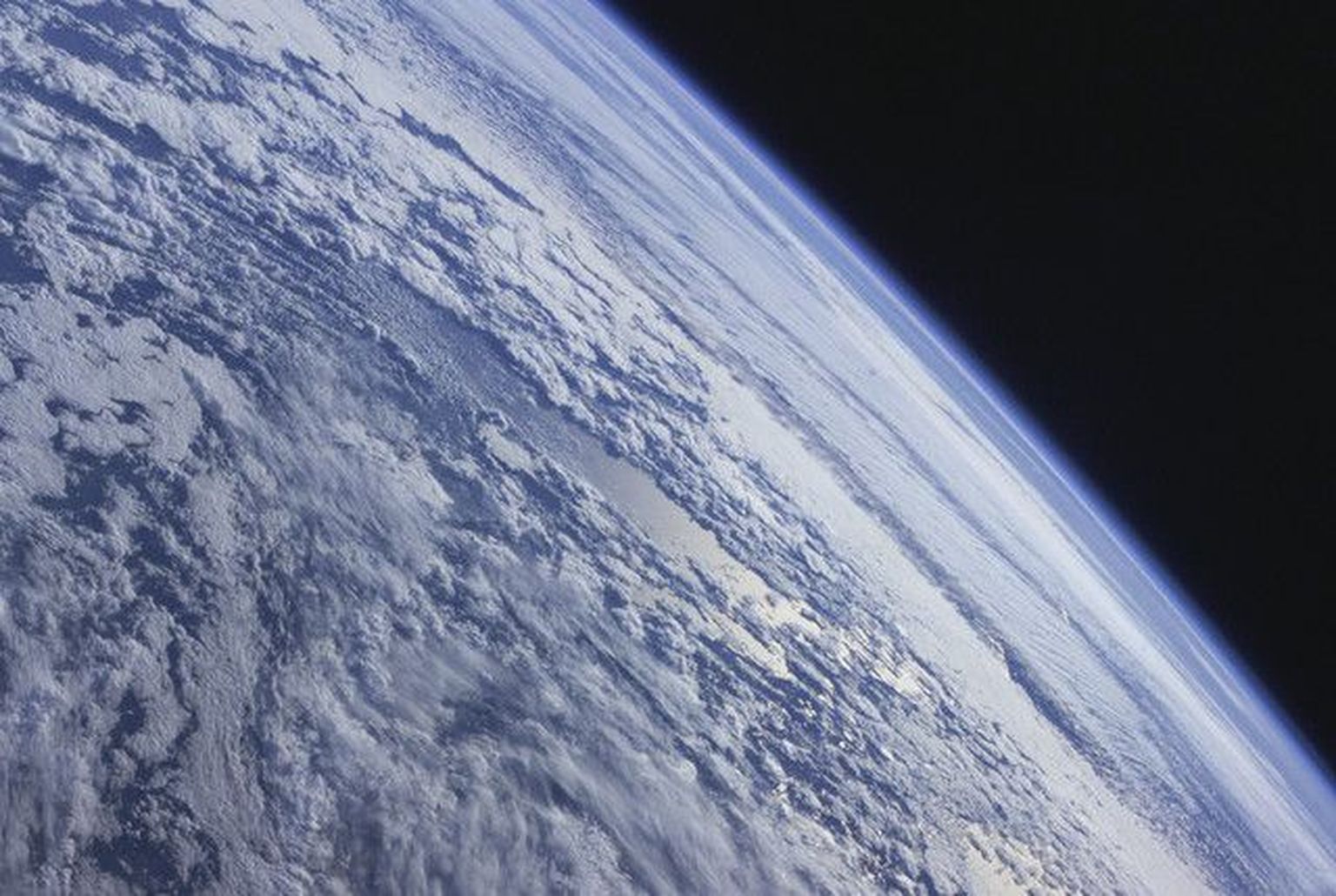 Вид на Землю из космоса.