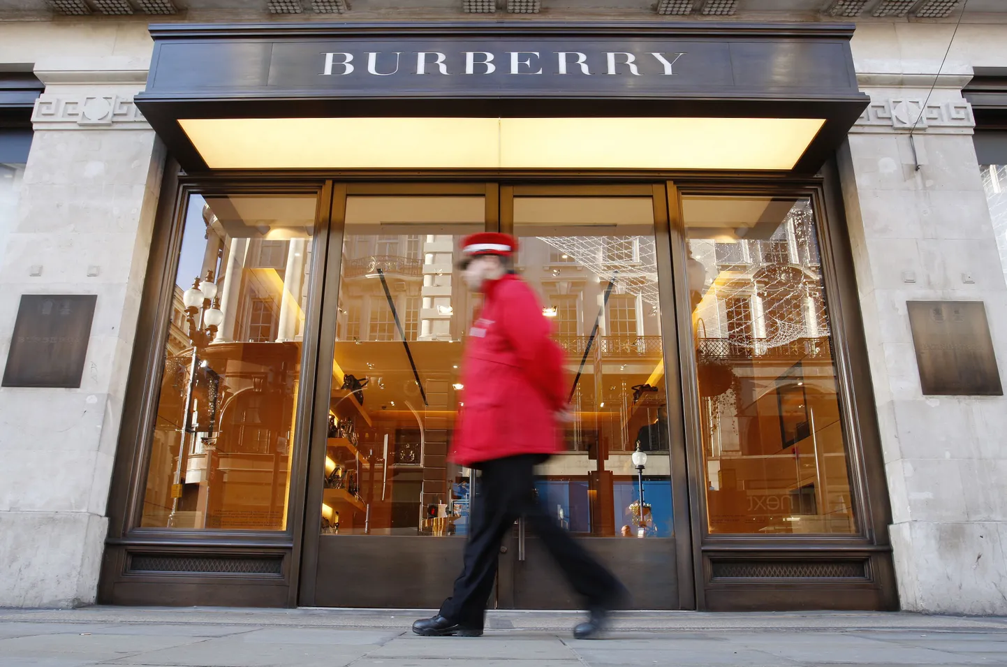 Burberry firmapood Londonis
