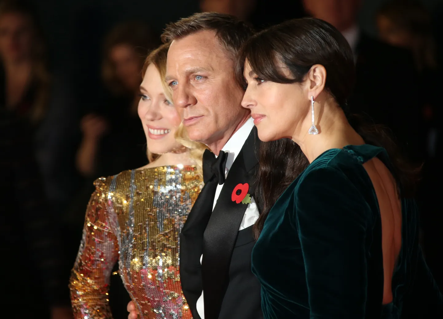 Näitlejad Lea Seydoux, Daniel Craig ja Monica Bellucci Bondi-filmi "Spectre" maailma esilinastusel 2015