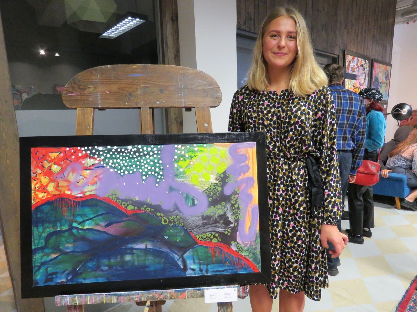 Noor kunstnik Mia Melanie Saar avas hiljuti oma esimese isikunäituse, kus on näha tema kahe aasta looming.