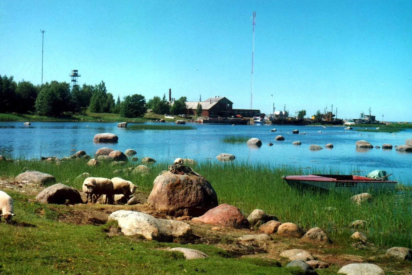 Suvine Prangli saar.