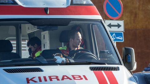 Tallinnas sai vigastada liinibussis kukkunud naine