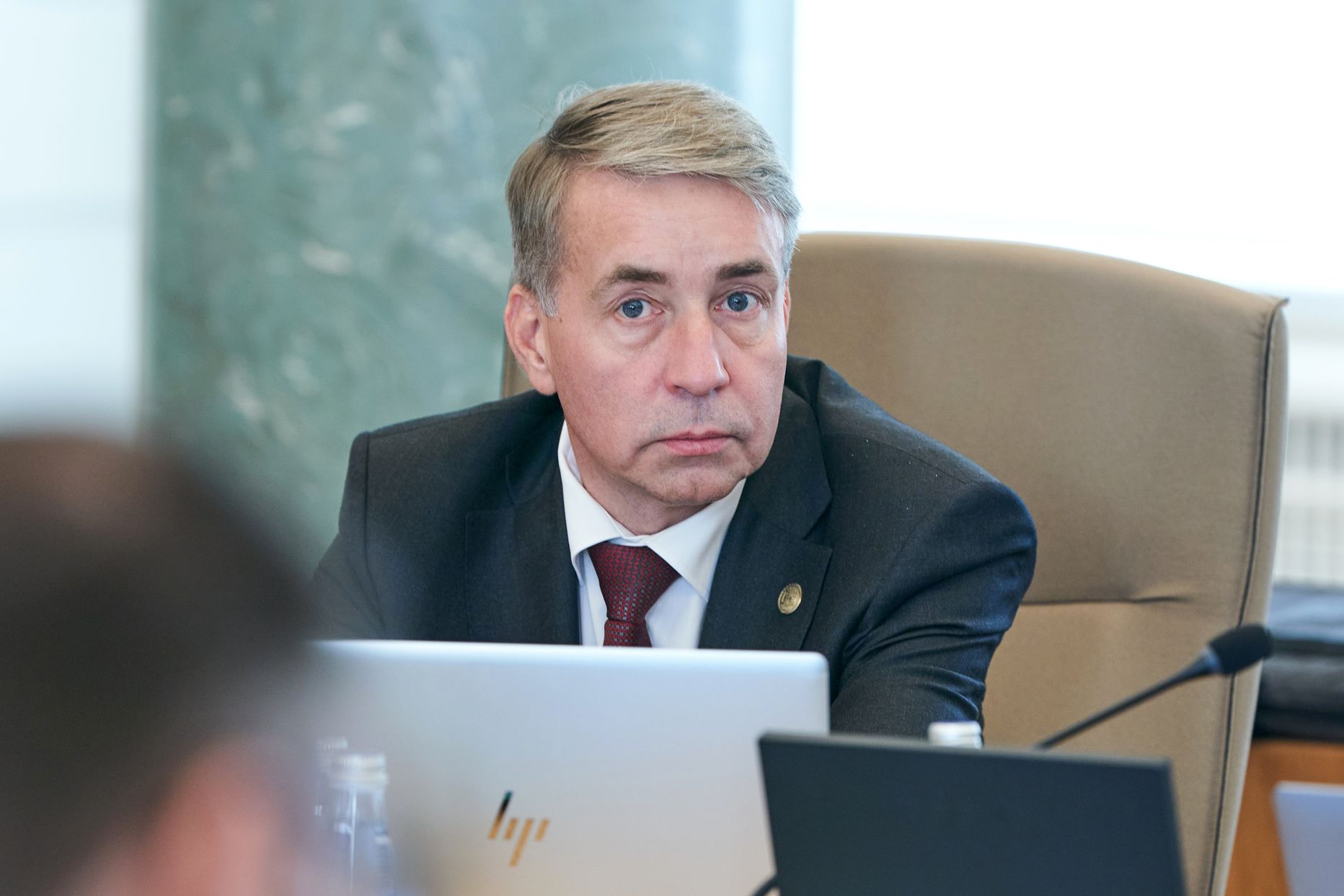 Augulis: Plānots pakāpeniski atjaunot pensiju piemaksas