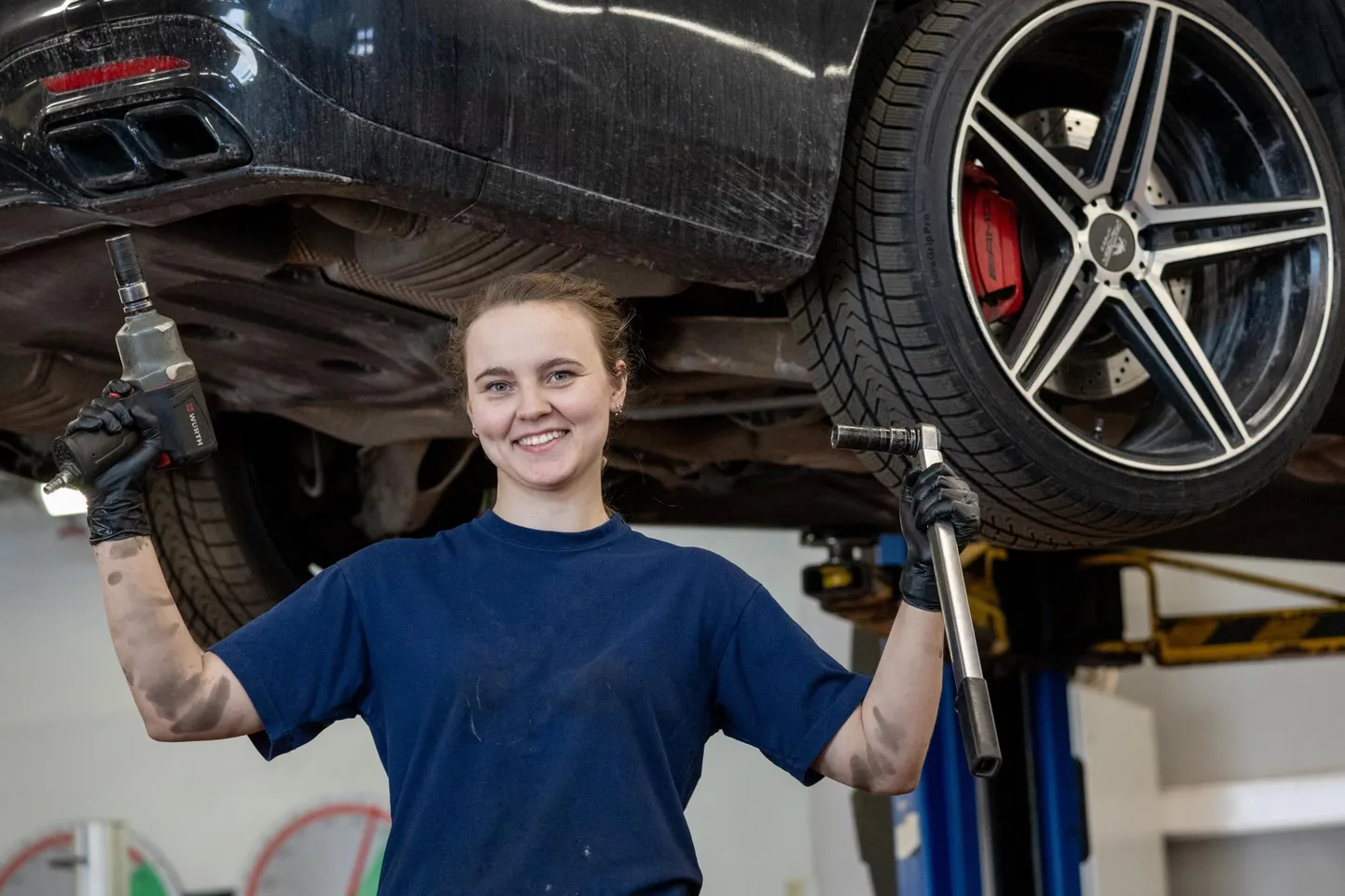 Autotehniku karjääri valinud Diana Madissoo on kindel, et naised suudavad teha kõiki töid.