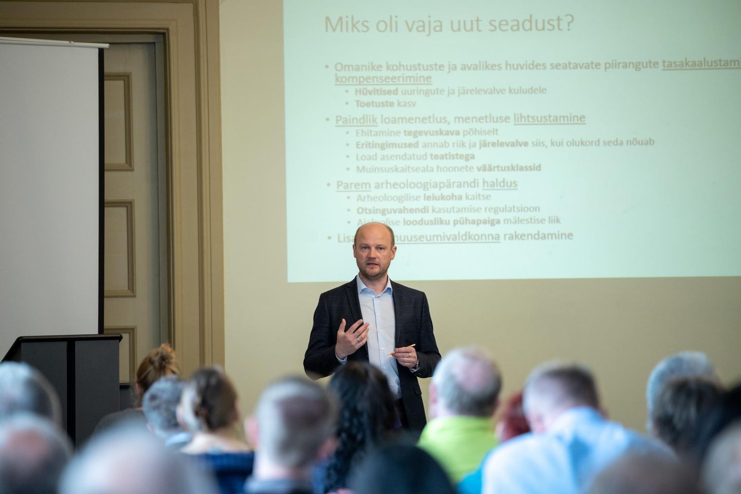 Muinsuskaitseameti peadirektor Siim Raie rääkis Viljandis uuest muinsuskaitseseadusest.