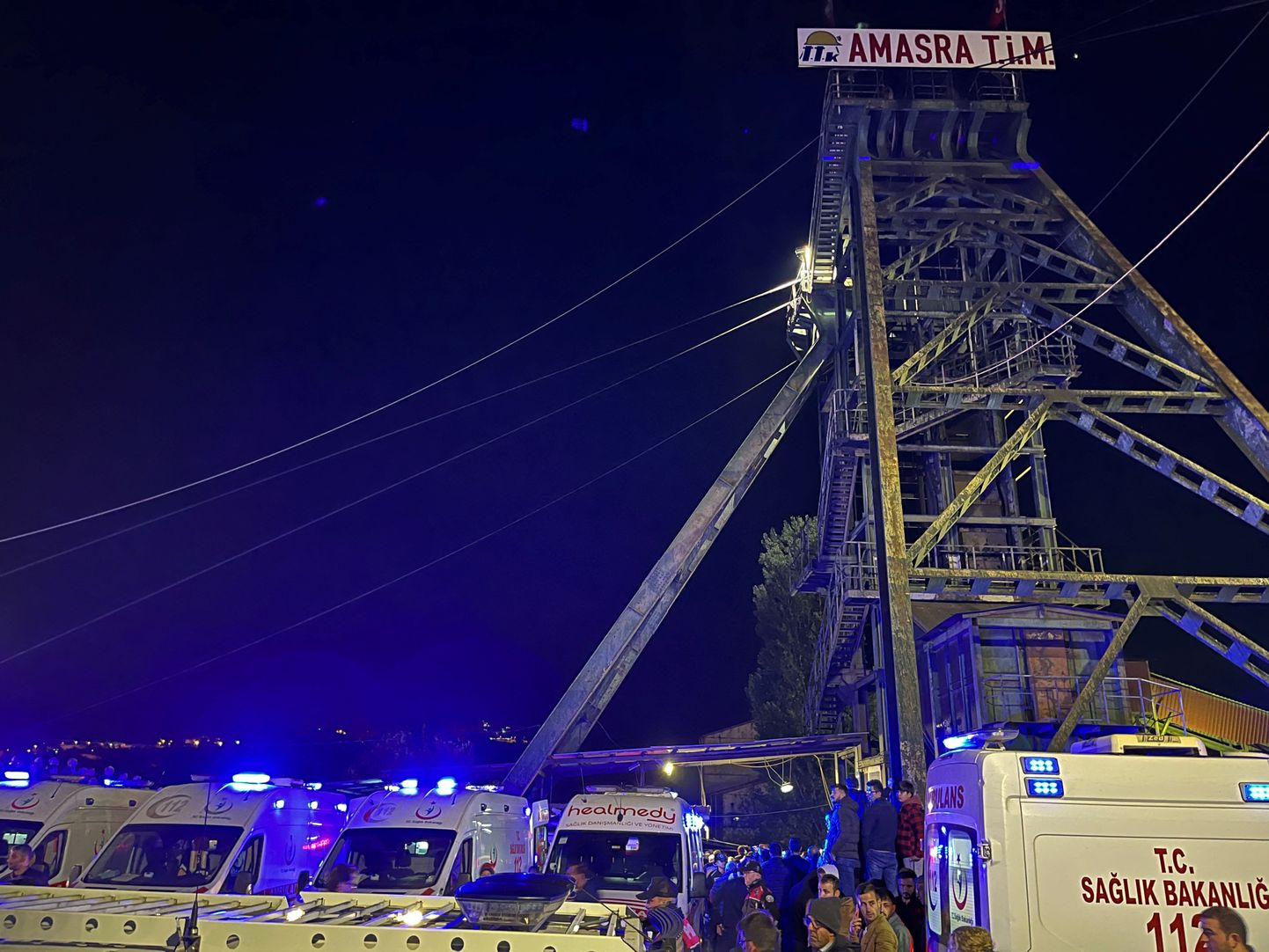 Põhja-Türgis Amasras on kaevandusplahvatuses surma saanud vähemalt 22 inimest.