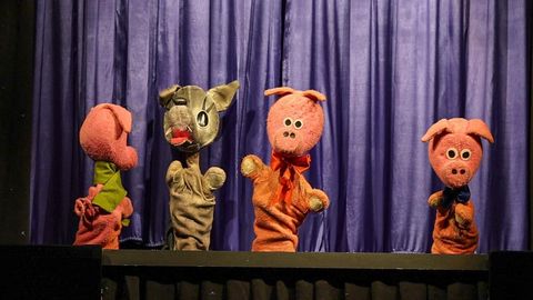 VIDEO ⟩ Kadumisohus teatris algas staažikas nukufestival