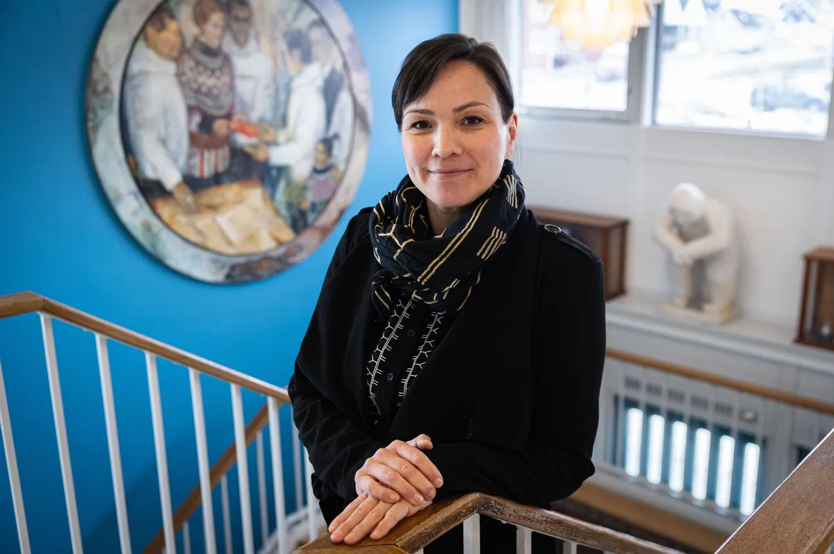 Pipaluk Lynge – Gröönimaa parlamendi liige, endise peaministri partei Inuit Ataqatigiit liige rääkis Postimehele Gröönimaa parlamendis, et Gröönimaal on kartus taanlaste lahkudes võib USA neid annekteerida.