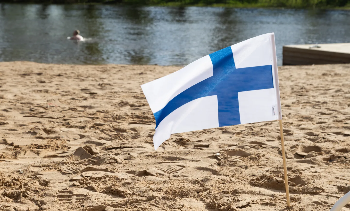 Hundreds of Finnish criminals doing business in Estonia to circumvent ban.