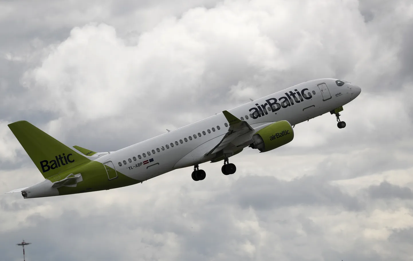 Самолет airBaltic.