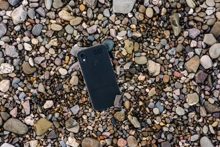 CAT S52