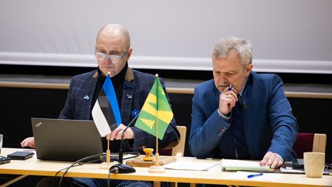 Saarde volikogu esimees jäi umbusaldamise järel ametisse